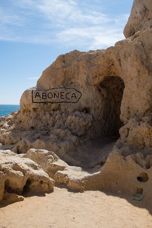 petite-grotte-ou-il-faut